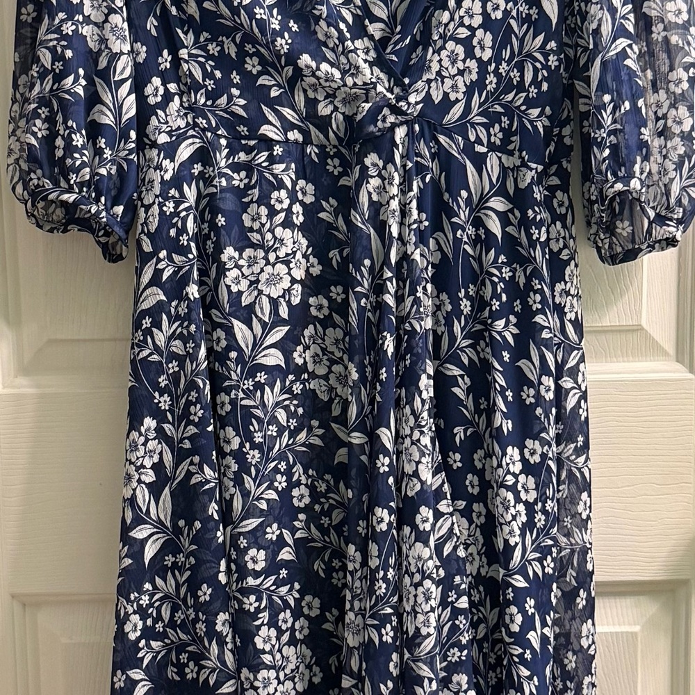 Calvin Klein Navy and White Floral Long Sleeve Dress